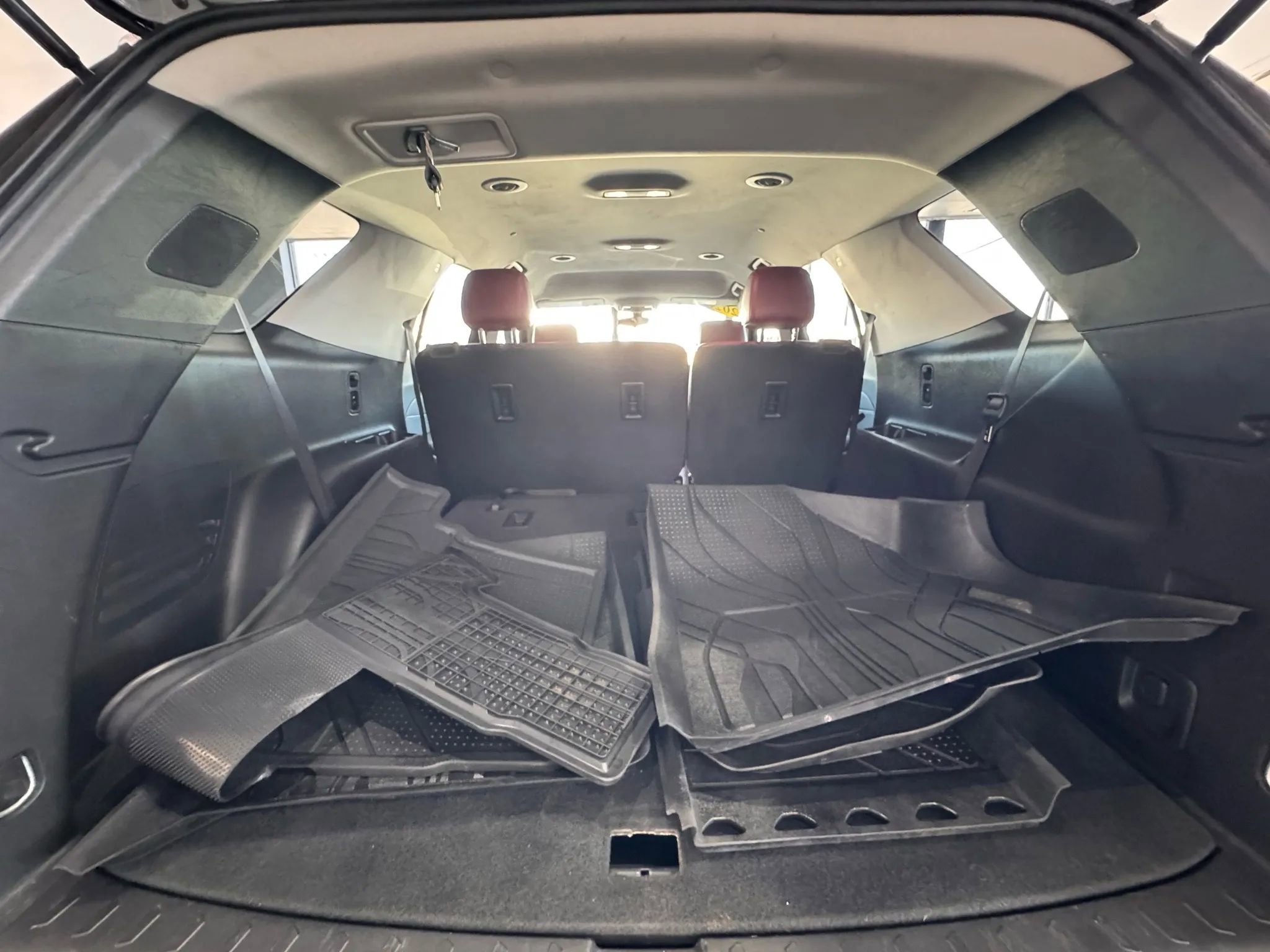 Used 2020 Chevrolet Traverse LS image 25