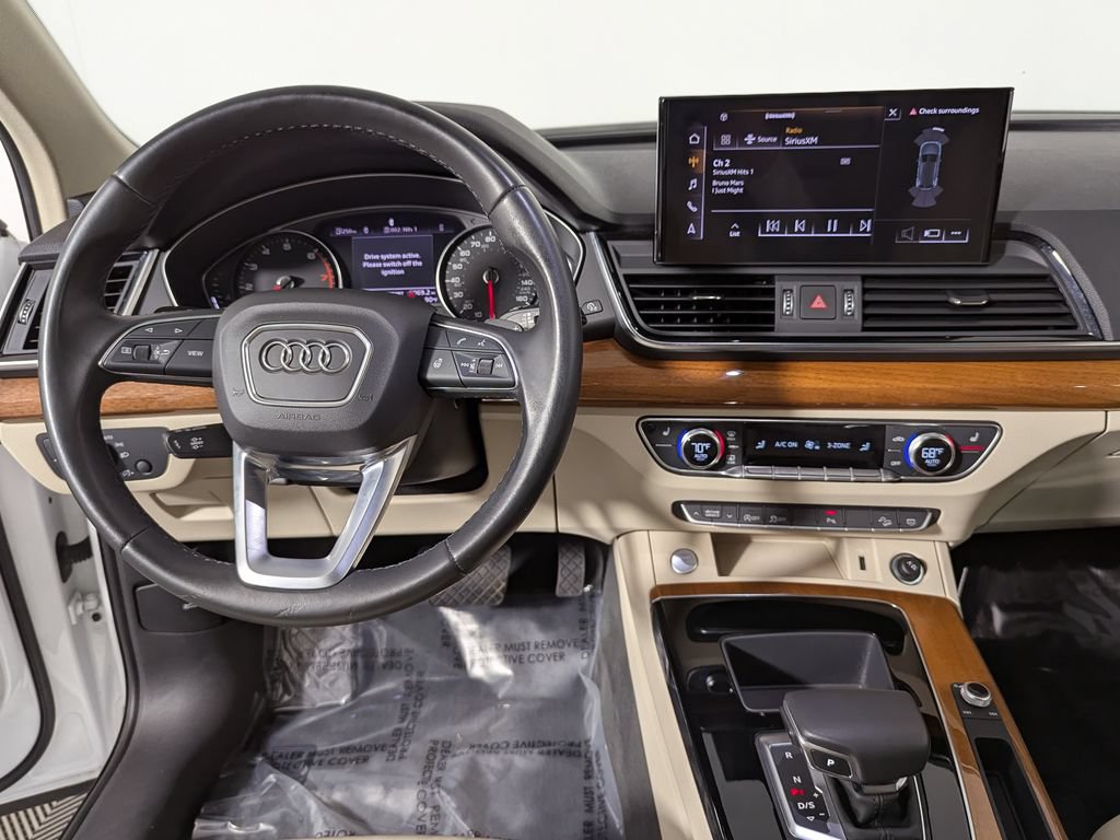 Used 2021 Audi Q5 2.0T Premium w/ Convenience Package AWD/4WD image 19