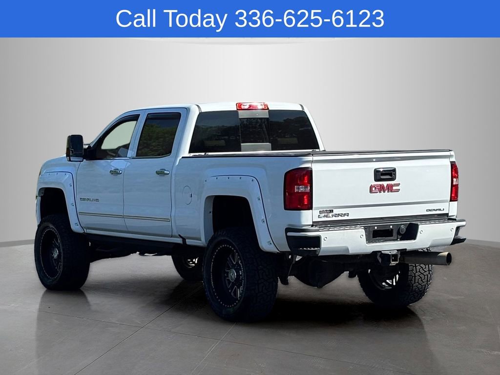 Used 2017 GMC Sierra 2500 Denali w/ Duramax Plus Package AWD/4WD image 3