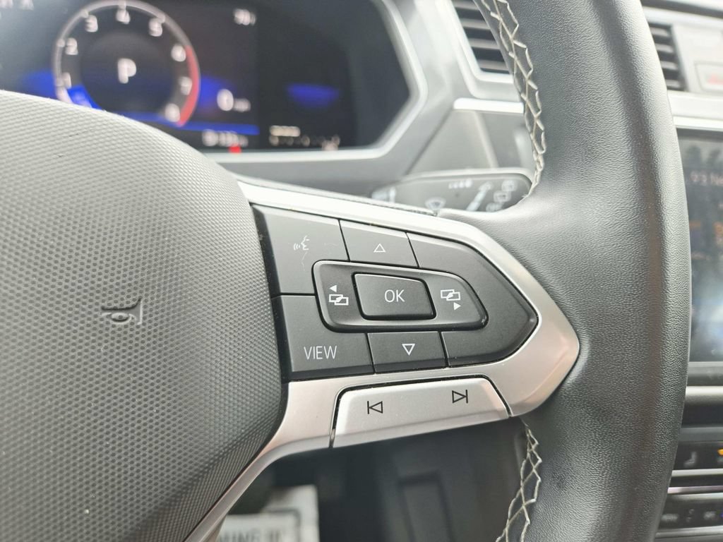 Used 2022 Volkswagen Tiguan SE AWD/4WD image 20