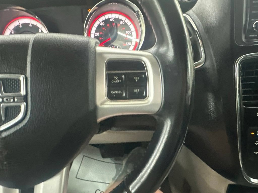 Used 2012 Dodge Grand Caravan SXT w/ Entertainment Group 1 FWD image 43