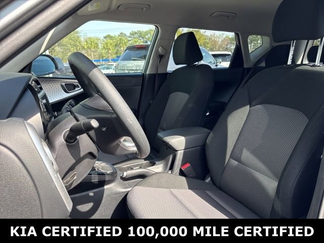 Certified 2025 Kia Soul LX image 9