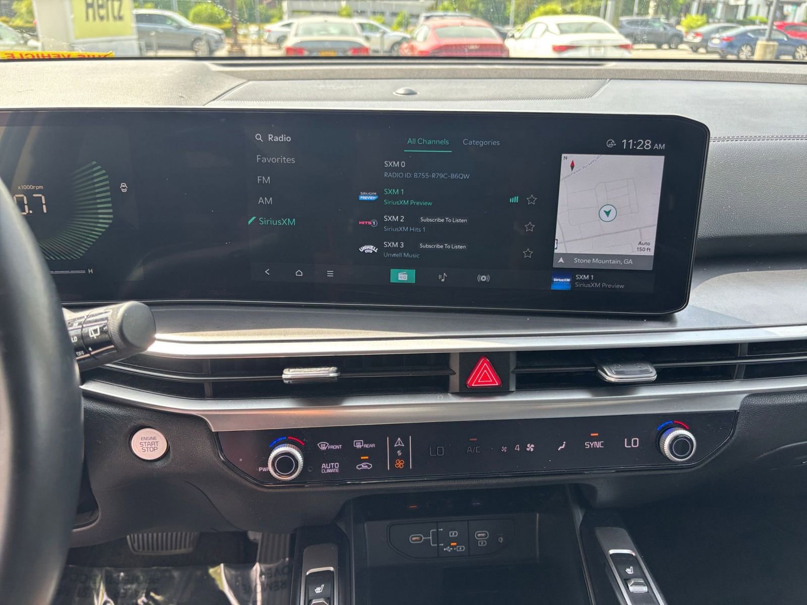 Used 2024 Kia Sorento S image 17