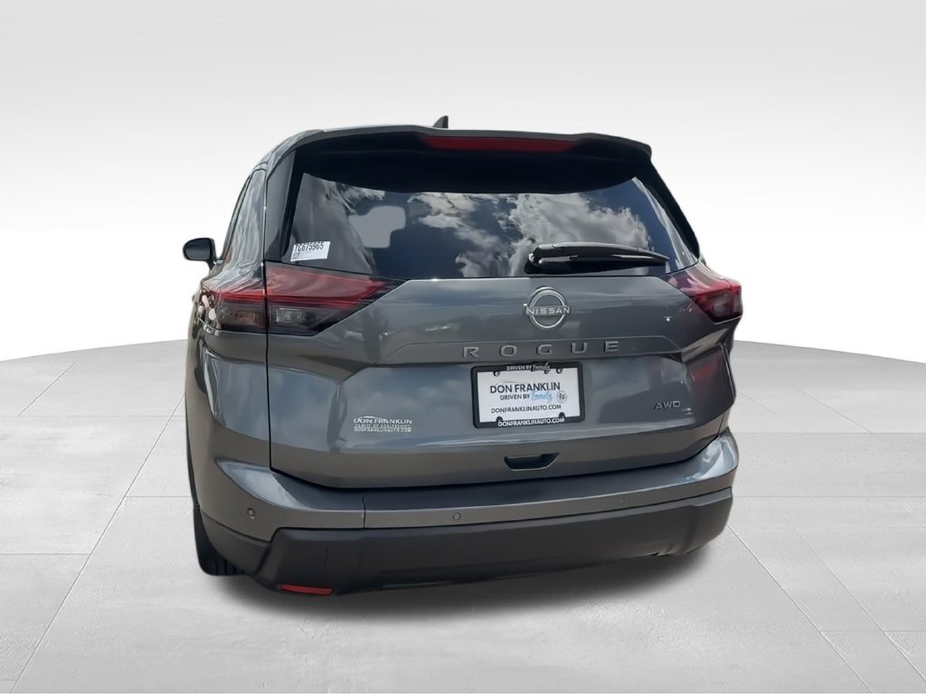 Used 2026 Nissan Rogue S AWD/4WD image 7