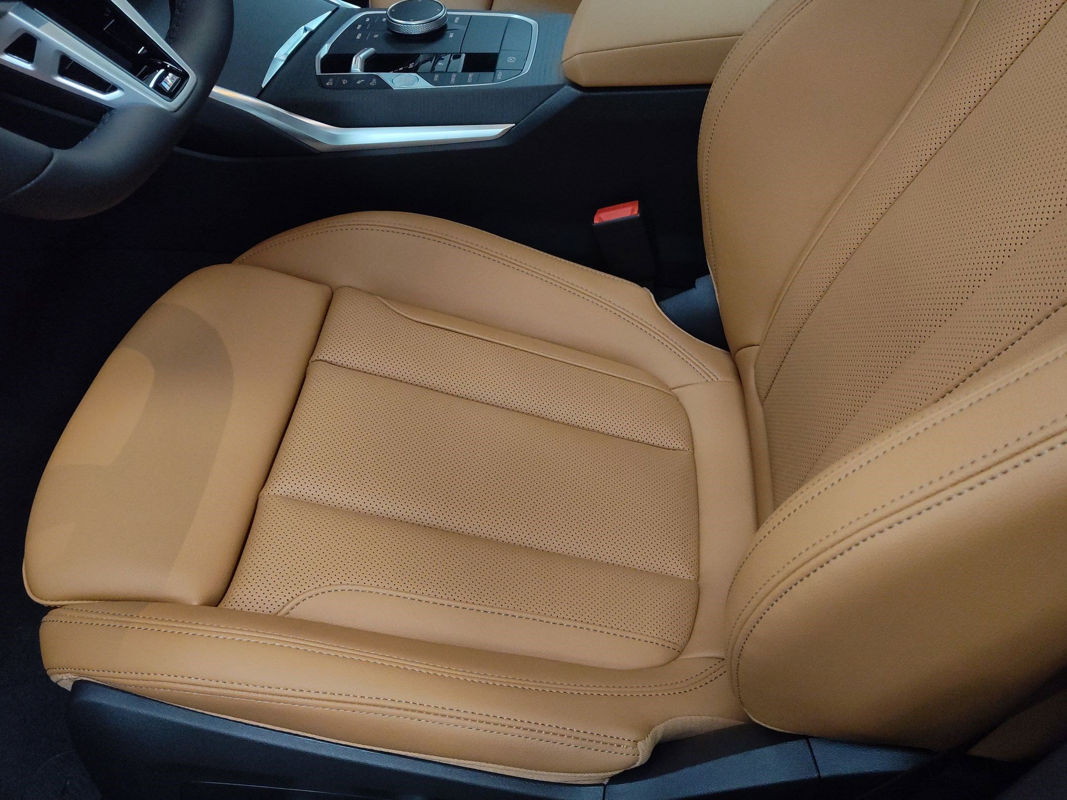 New 2026 BMW 330i xDrive Sedan w/ M Sport Package image 17