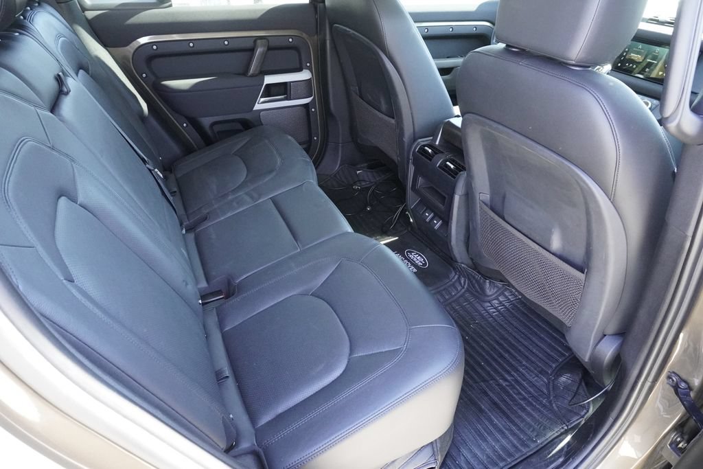 Used 2023 Land Rover Defender 110 S AWD/4WD image 26