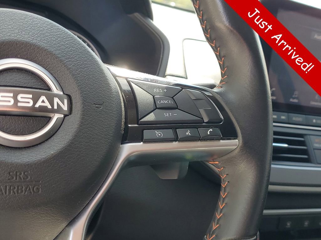 Used 2024 Nissan Altima 2.5 SR AWD/4WD image 25