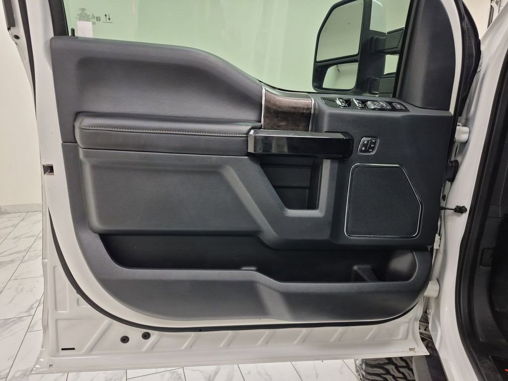 Used 2022 Ford F250 Lariat w/ Lariat Ultimate Package image 23