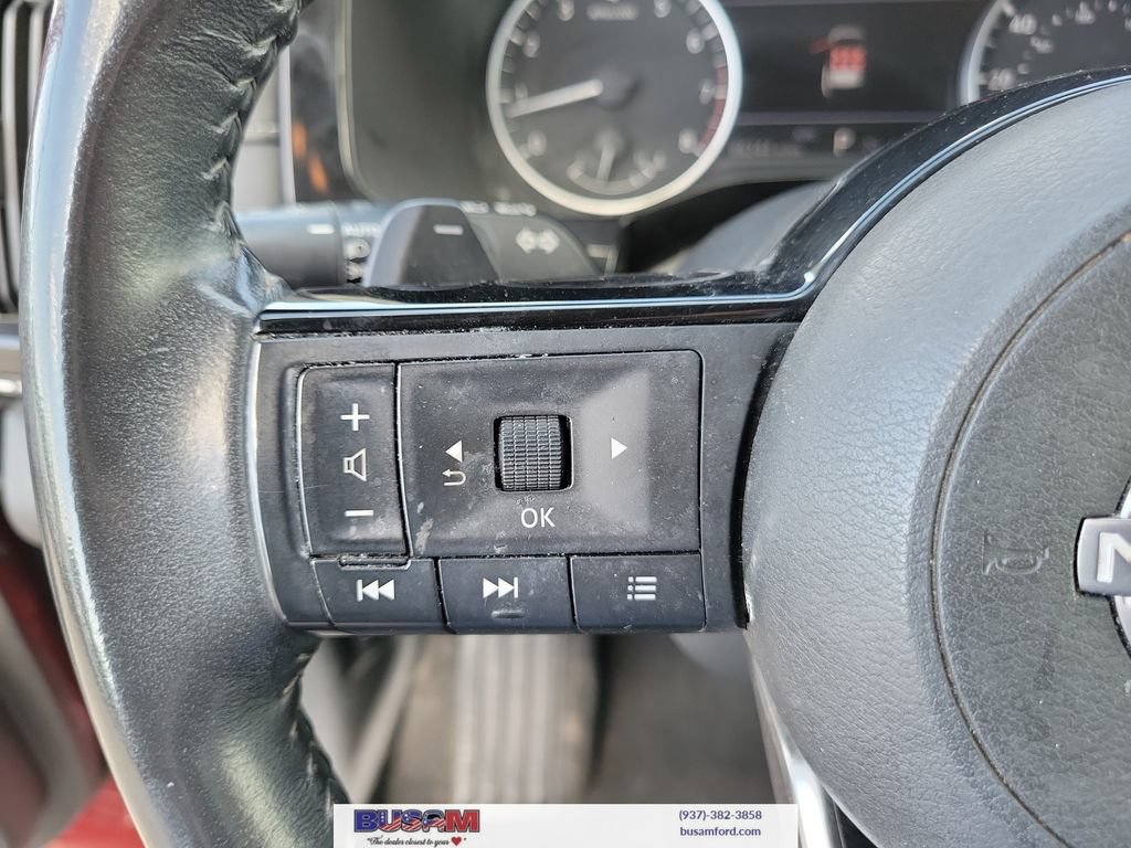 Used 2022 Nissan Pathfinder SV AWD/4WD image 22