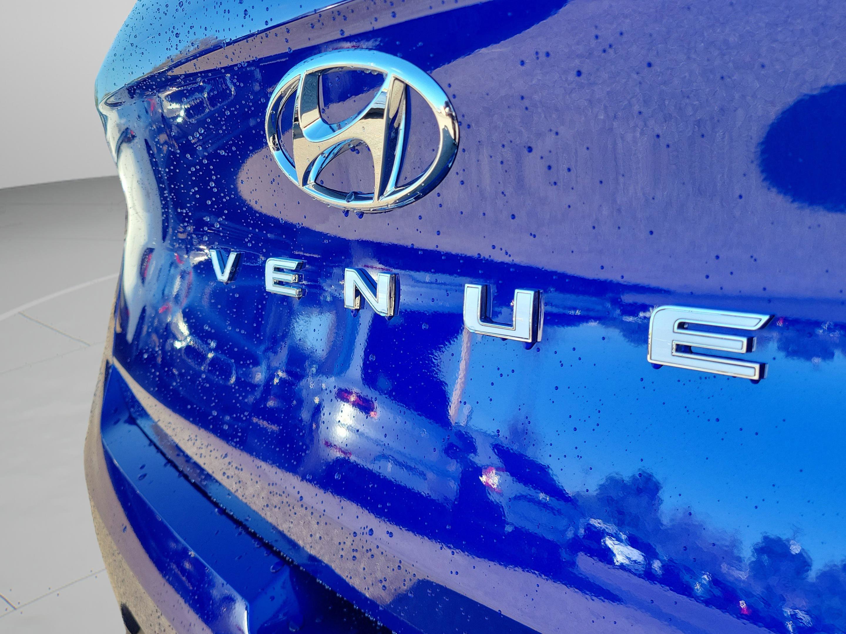 Certified 2024 Hyundai Venue Limited image 31