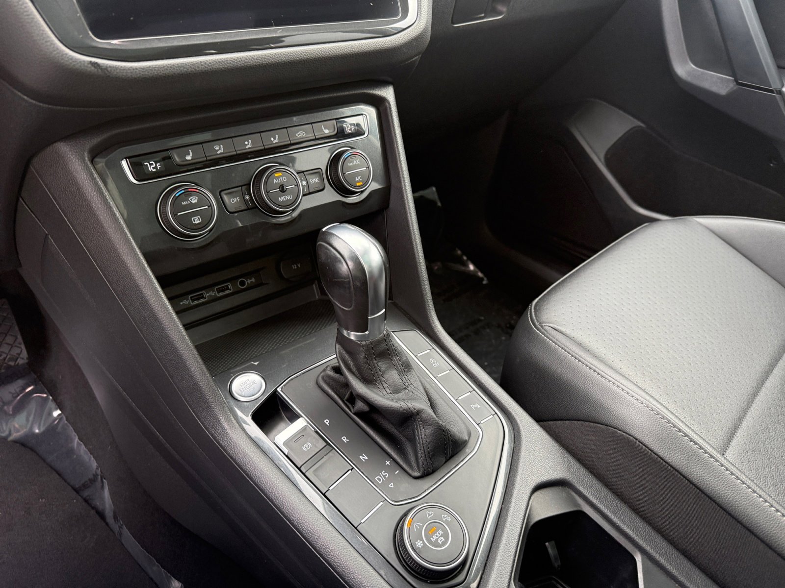 Used 2019 Volkswagen Tiguan SEL image 13