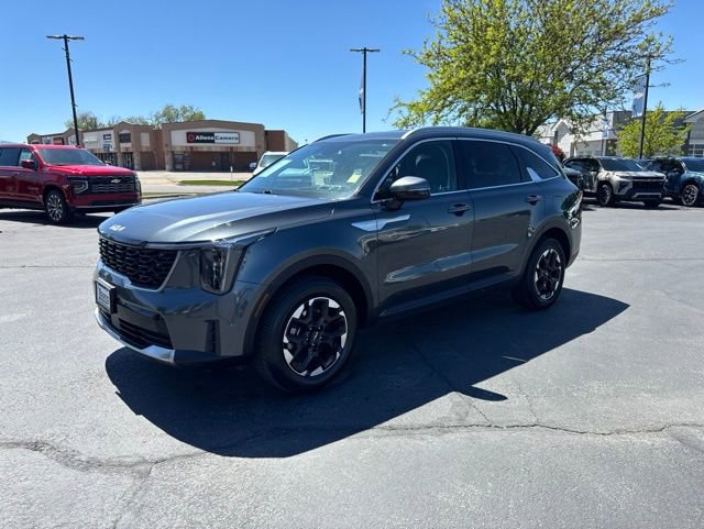 Used 2024 Kia Sorento S AWD/4WD image 3
