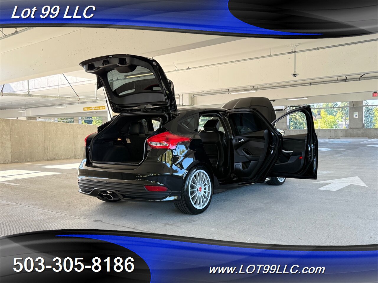 Used 2016 Ford Focus ST w/ Equipment Group 401A FWD image 32
