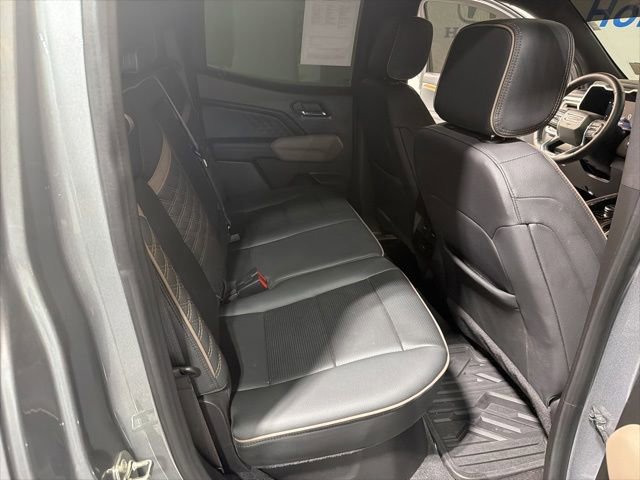 Used 2024 GMC Canyon Denali AWD/4WD image 35
