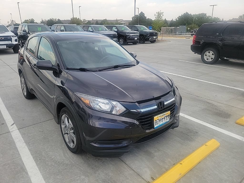 Used 2017 Honda HR-V LX image 3