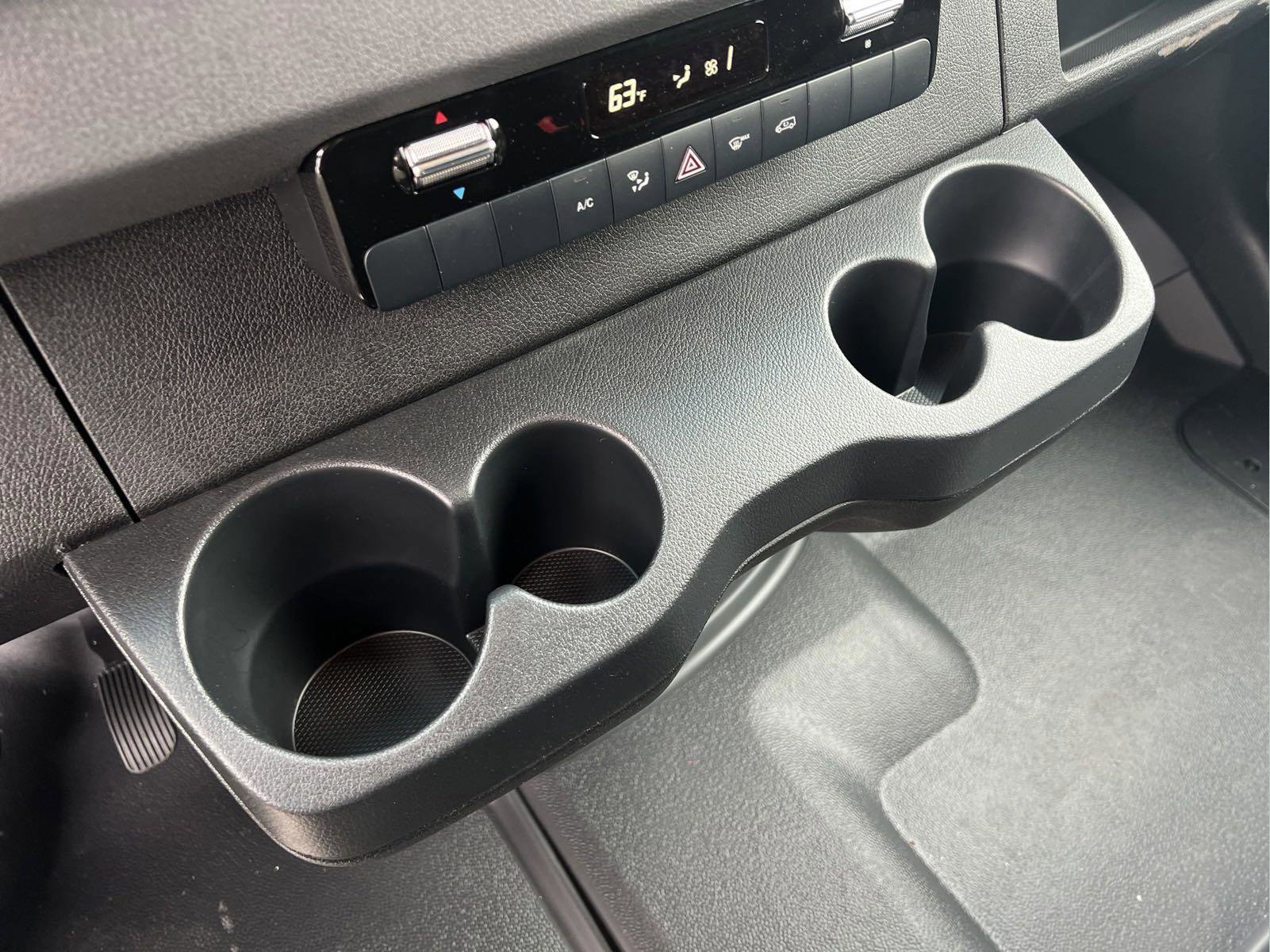 Used 2024 Mercedes-Benz Sprinter 2500 image 40