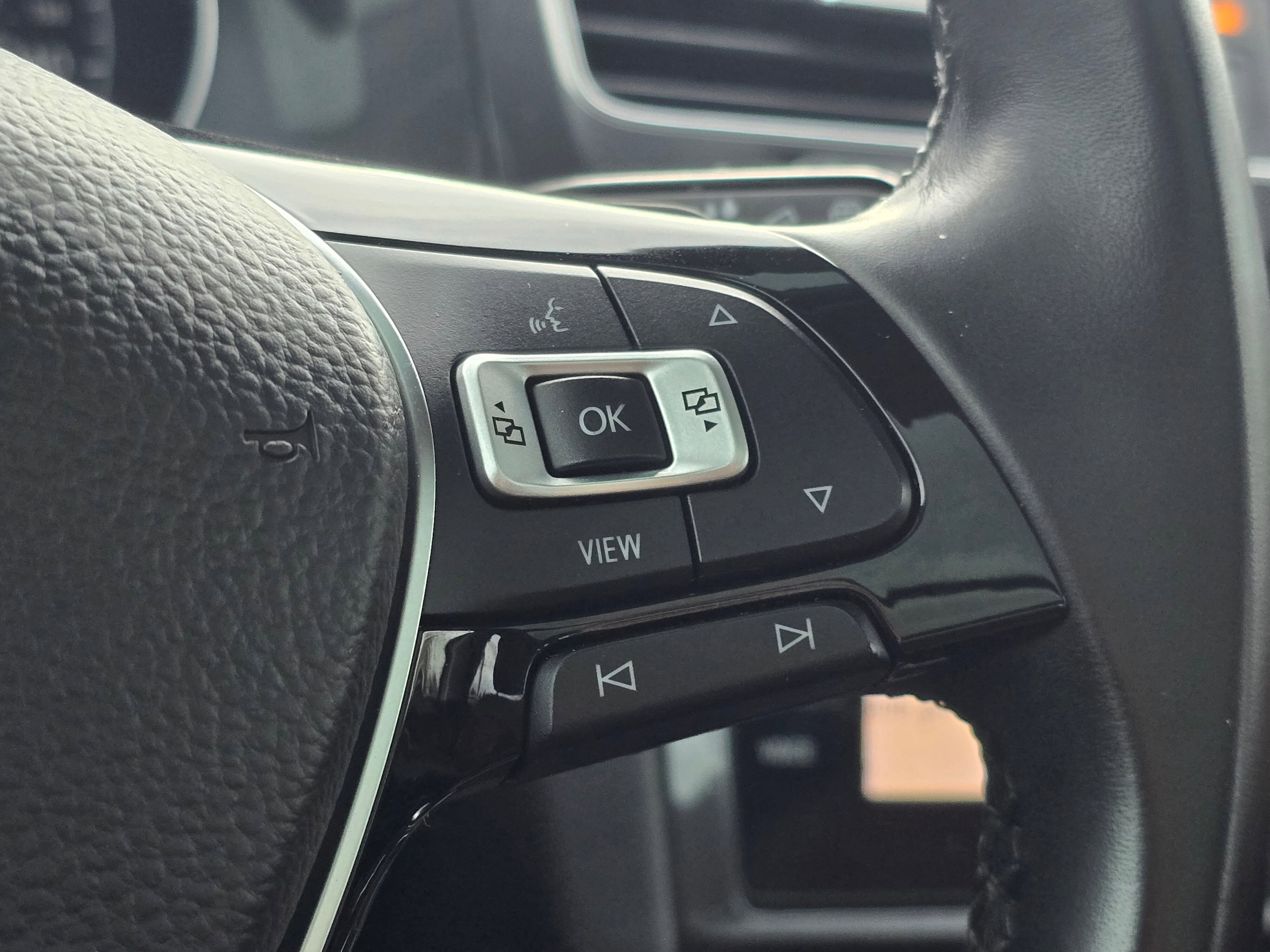 Used 2019 Volkswagen Golf Alltrack SEL image 35