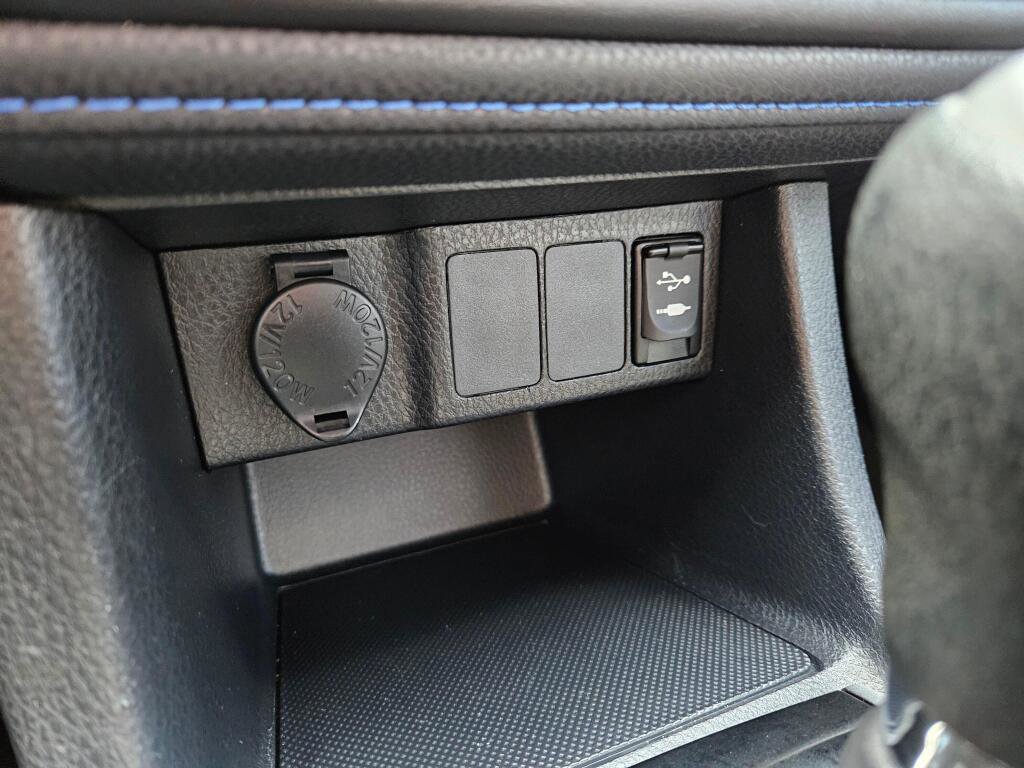 Used 2017 Toyota Corolla SE w/ Carpet Mat Package (TMS) image 29