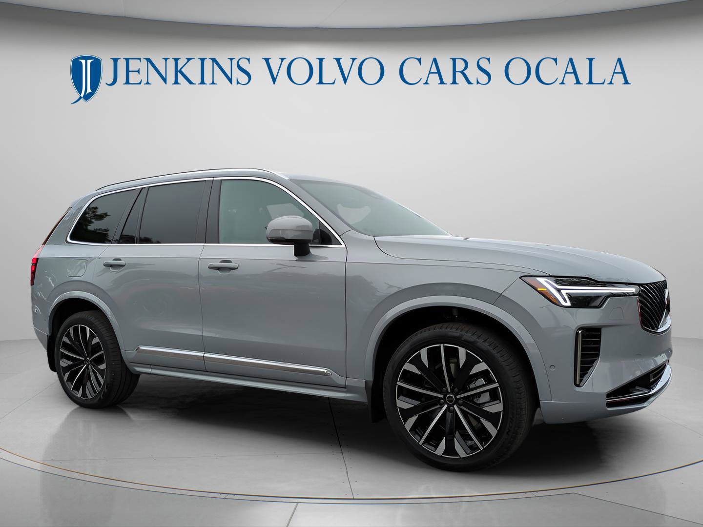 New 2026 Volvo XC90 B6 Plus w/ Protection Package Premier image 9