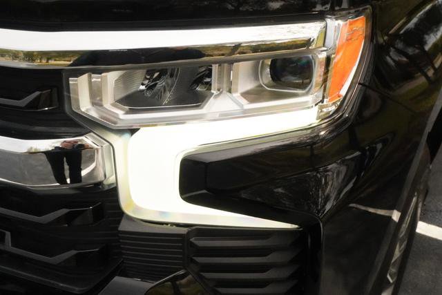 Used 2023 Chevrolet Silverado 1500 LT image 34