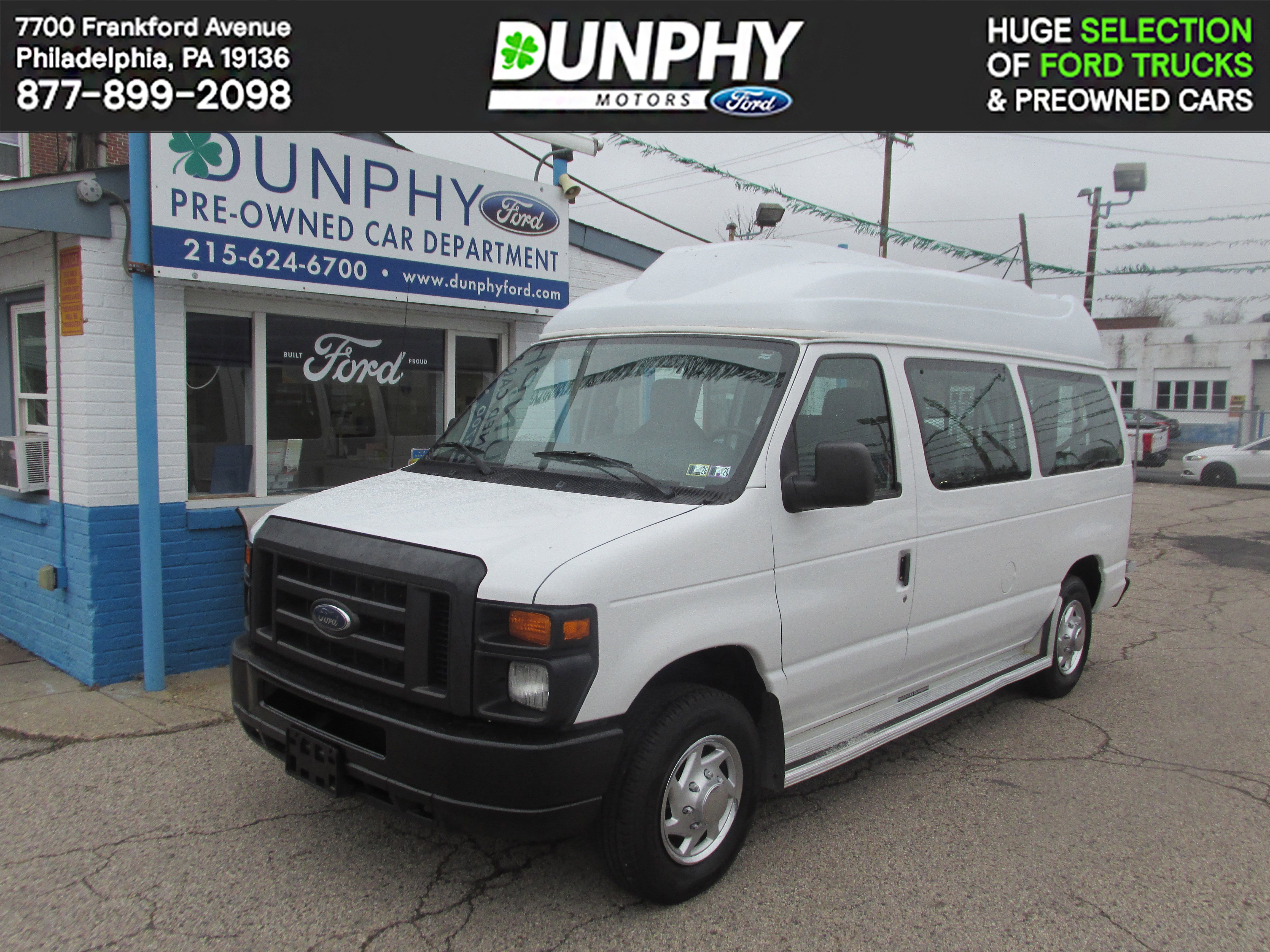Used 2011 Ford E-150 and Econoline 150 XL image 1