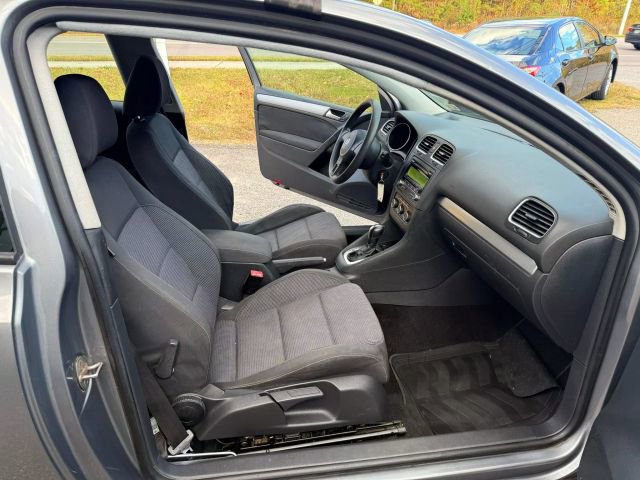 Used 2013 Volkswagen Golf 2-Door image 27