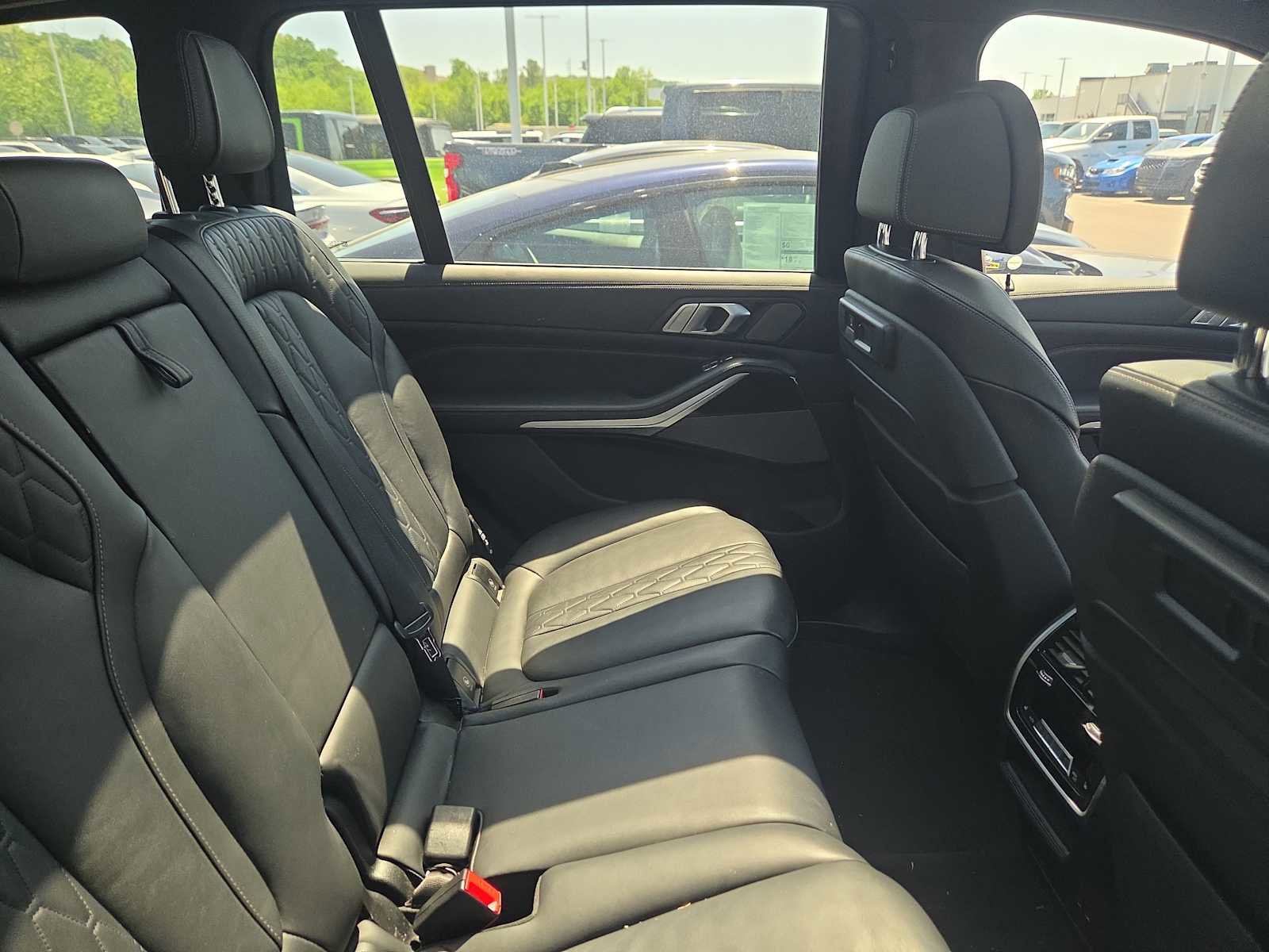 Used 2020 BMW X7 M50i w/ Dynamic Handling Package image 13