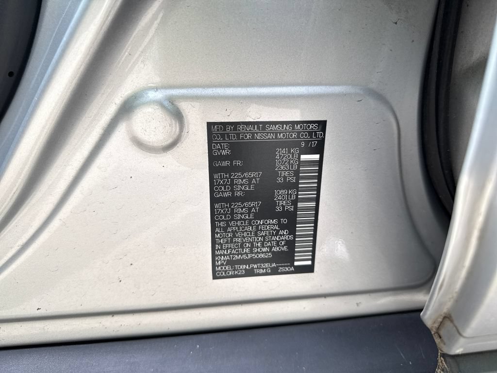 Used 2018 Nissan Rogue S AWD/4WD image 16