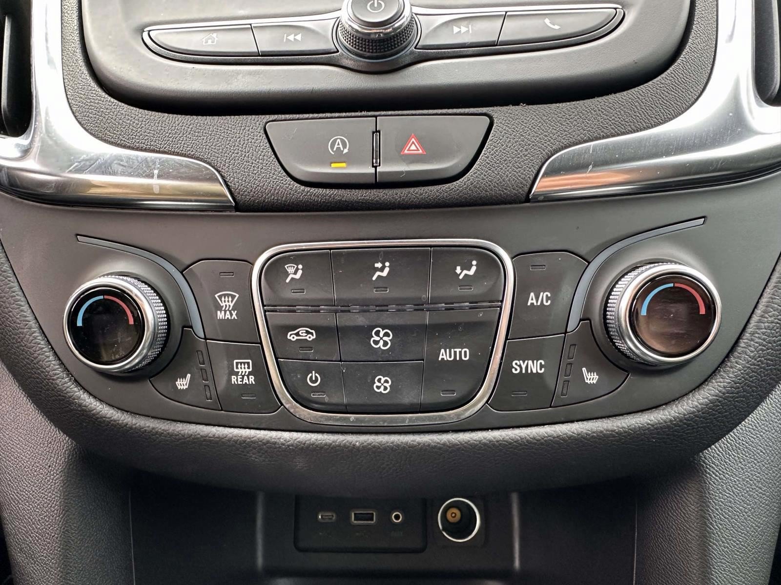 Used 2024 Chevrolet Equinox LT AWD/4WD image 23