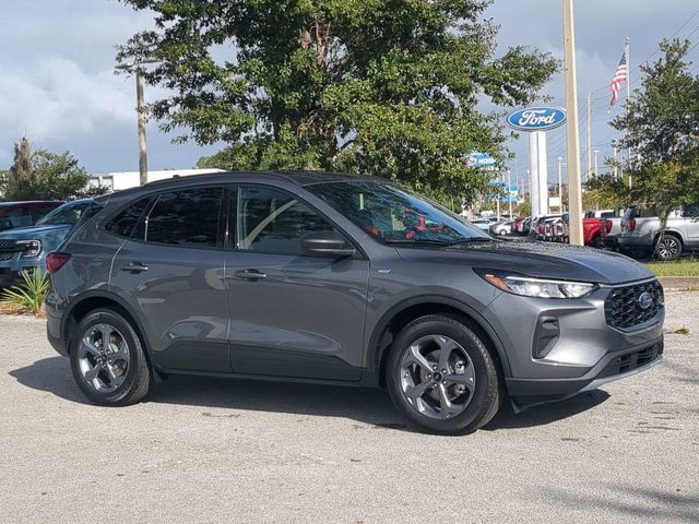 New 2026 Ford Escape ST-Line w/ Tech Pack #1 FWD image 2