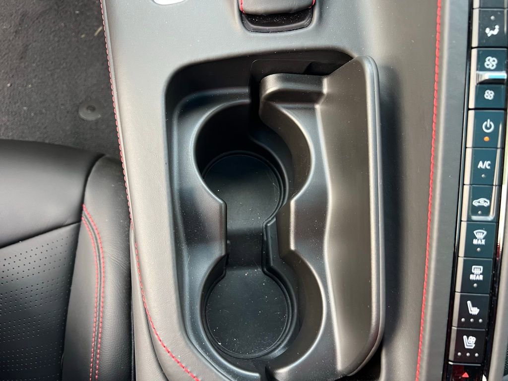 Used 2023 Chevrolet Corvette Stingray Premium Cpe w/ Body-Color Dual Roof Package image 36