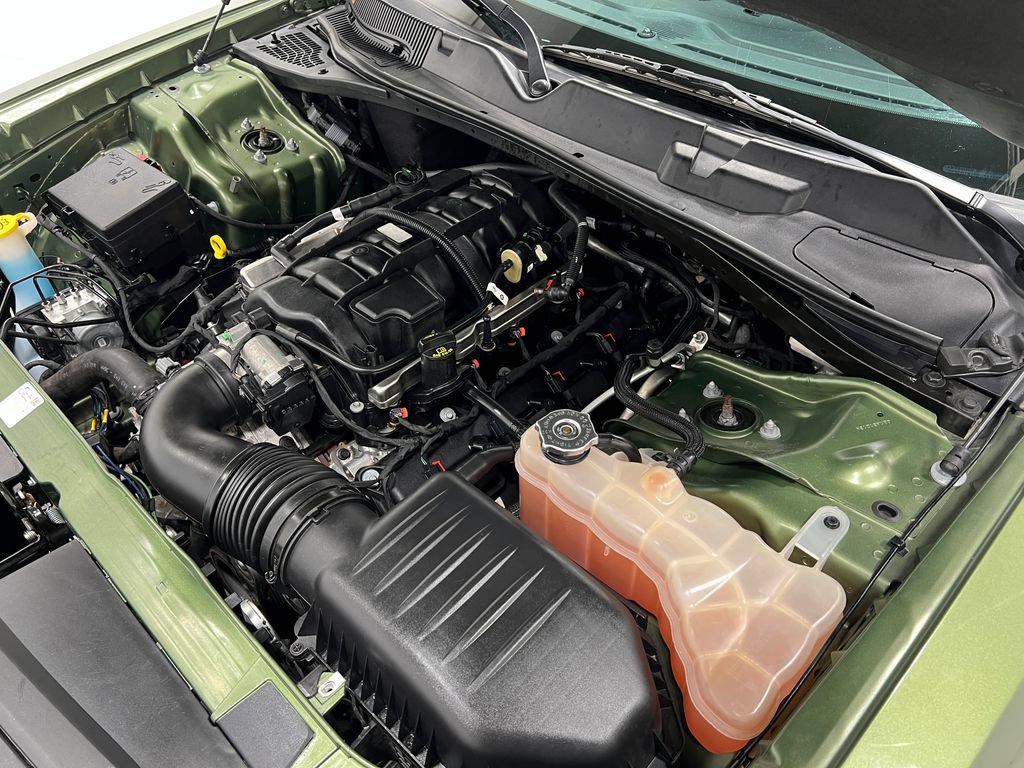 Used 2023 Dodge Challenger R/T w/ Plus Package image 30