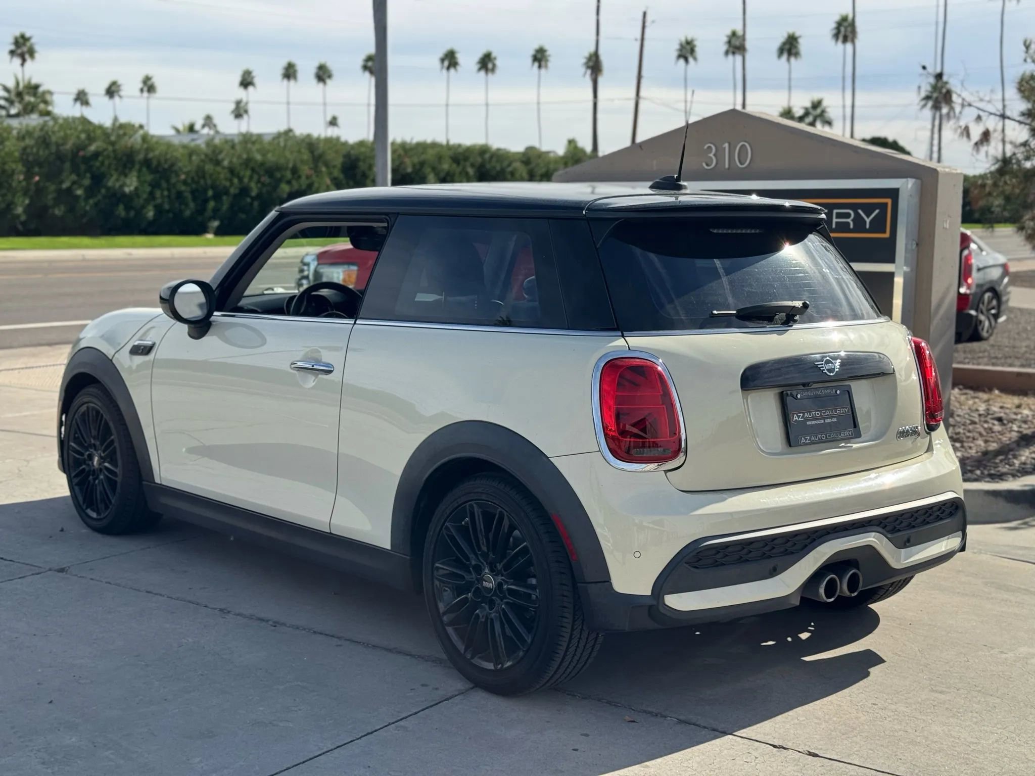 Used 2022 MINI Cooper S FWD image 8