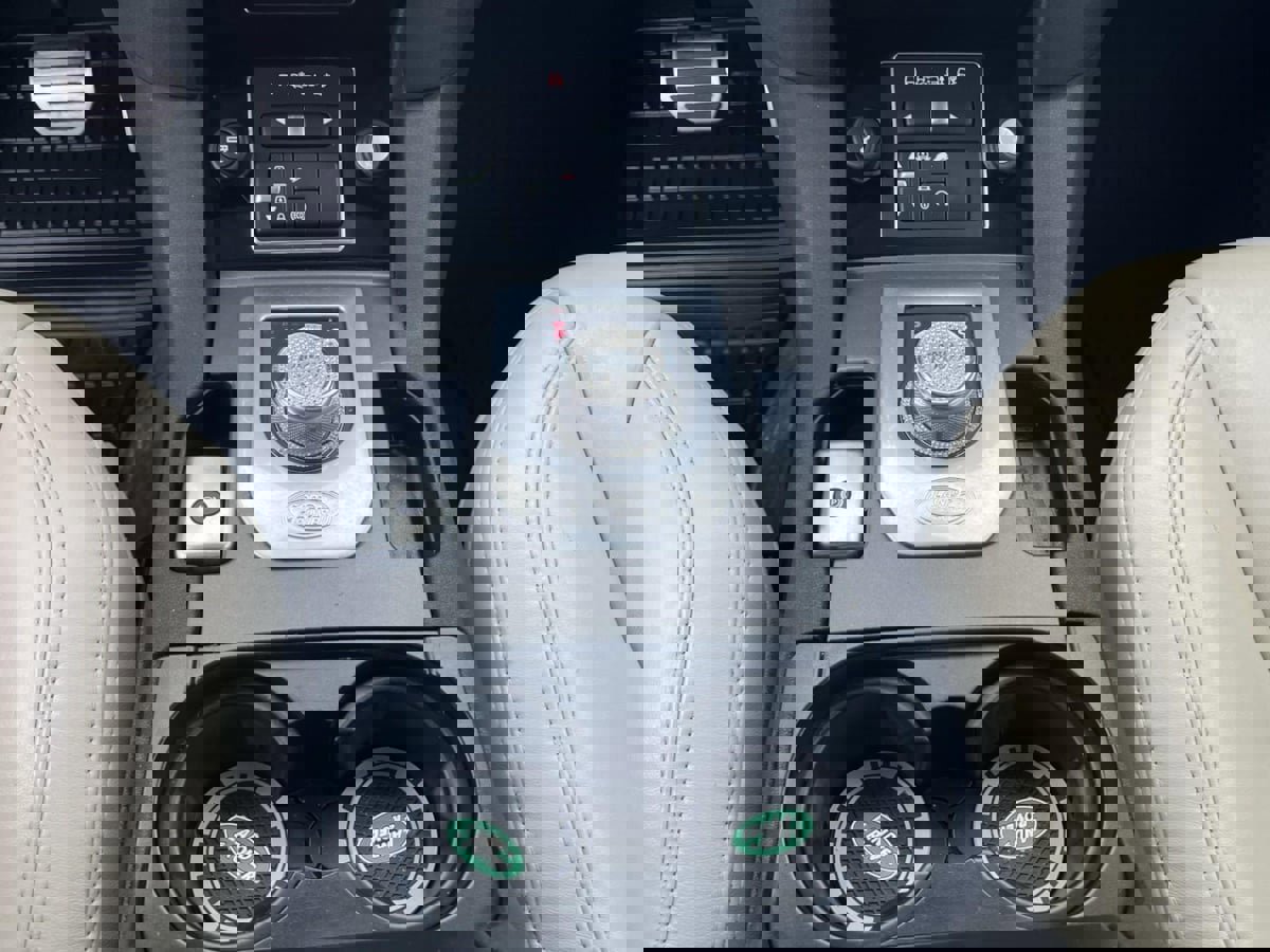 Used 2015 Land Rover LR4 HSE LUX image 23