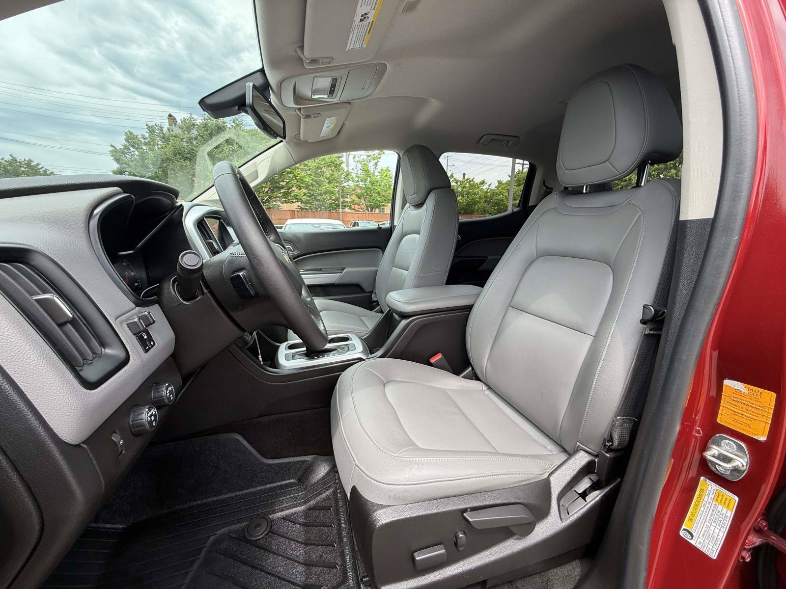 Used 2018 Chevrolet Colorado LT w/ Luxury Package, Chrome AWD/4WD image 12