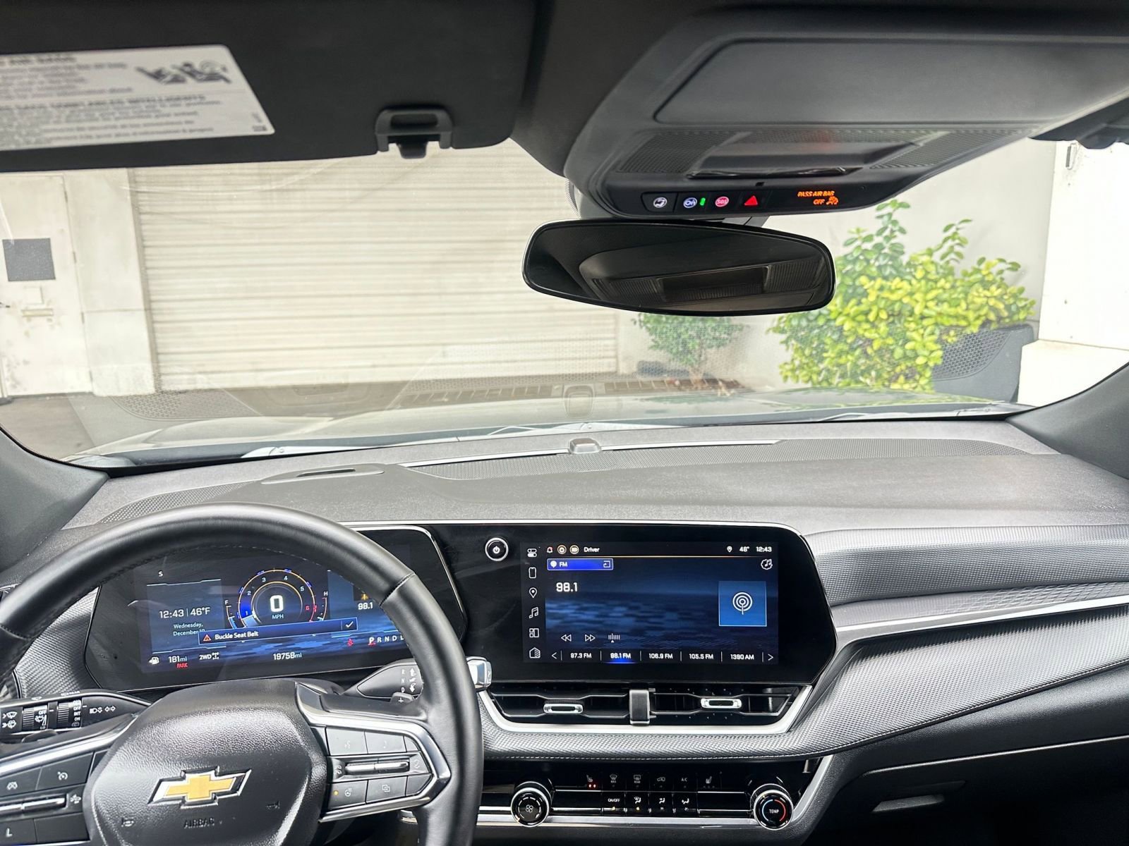 Used 2025 Chevrolet Equinox LT image 33