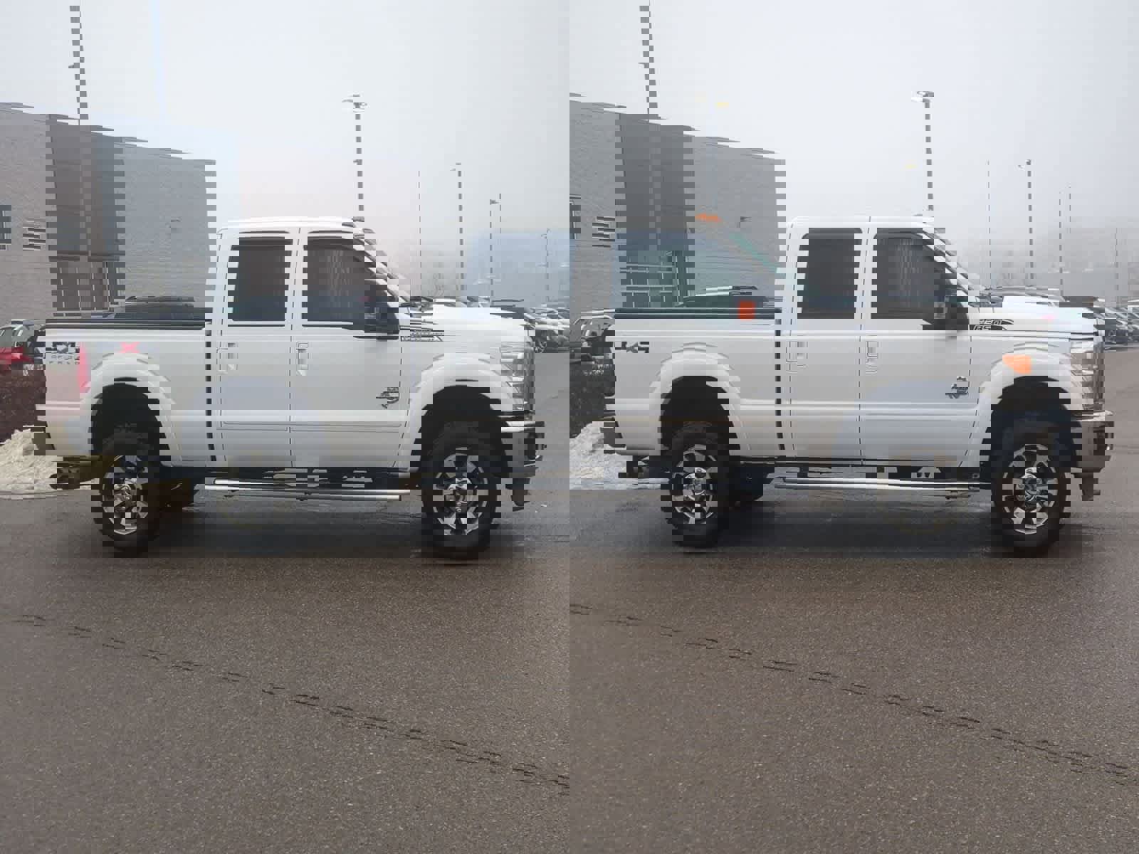 Used 2011 Ford F350 Lariat w/ Lariat Interior Pkg image 9