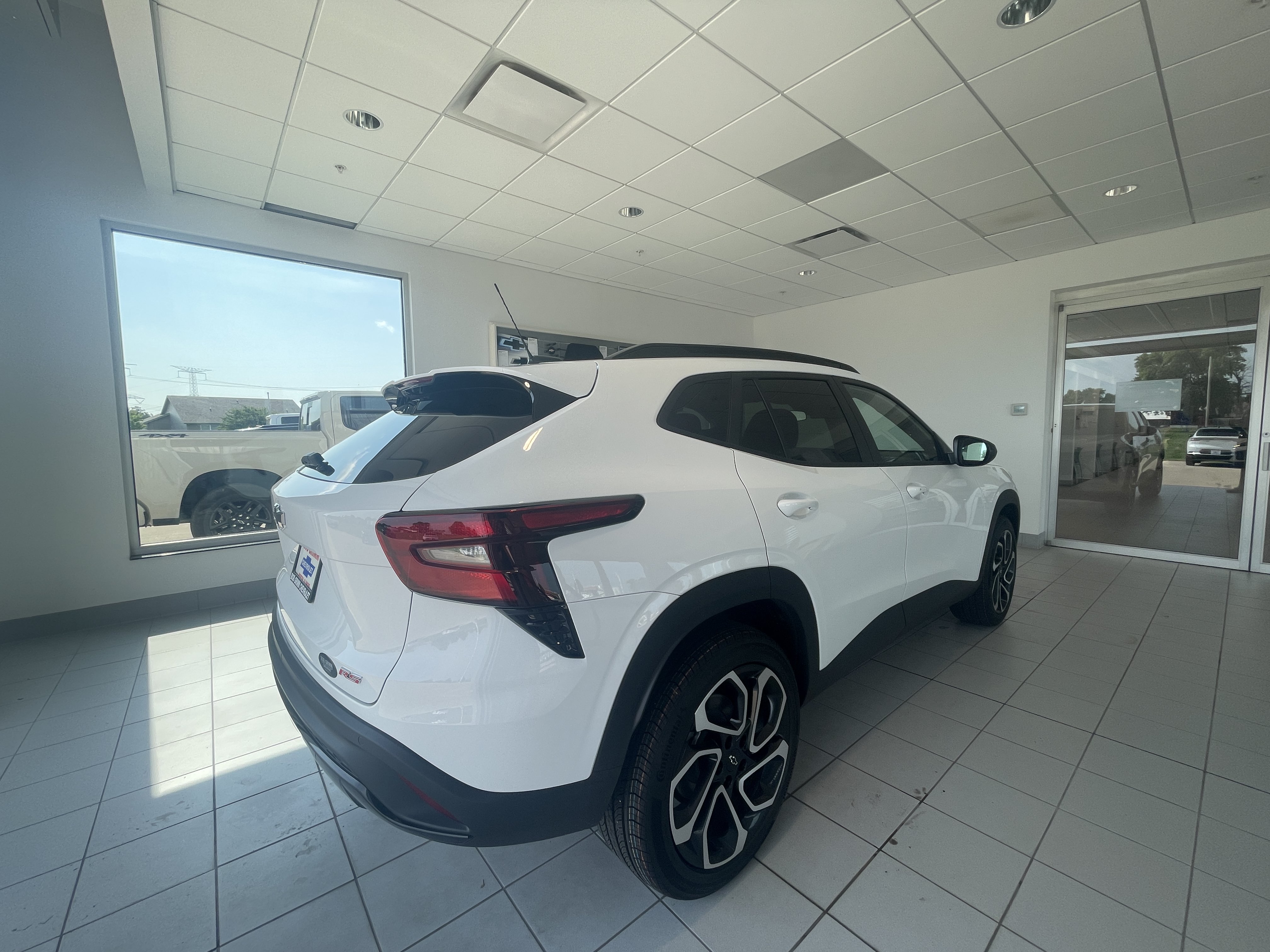 New 2026 Chevrolet Trax RS w/ Driver Confidence Package FWD image 7