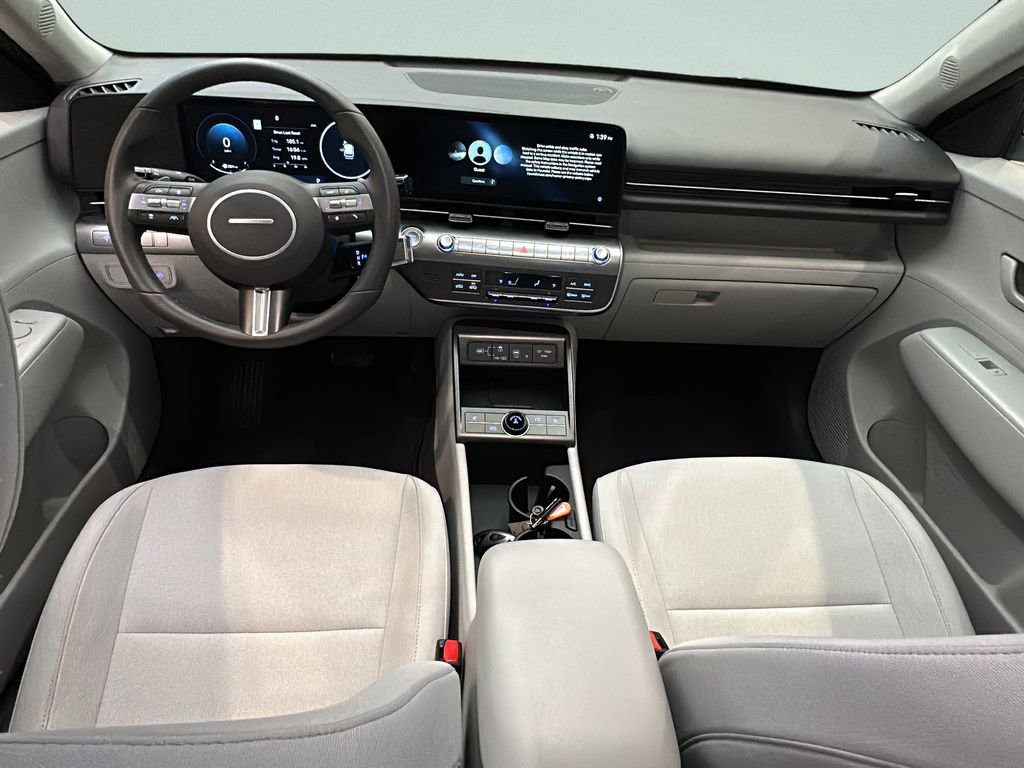 Certified 2025 Hyundai Kona SEL image 18