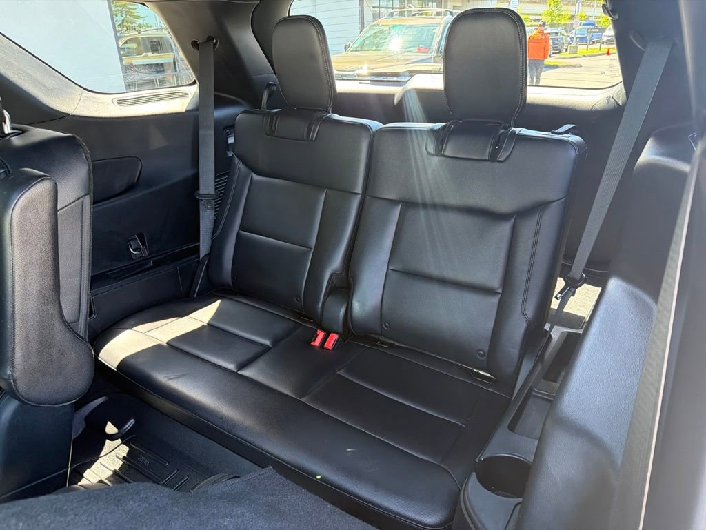 Used 2020 Ford Explorer XLT w/ Equipment Group 202A AWD/4WD image 21