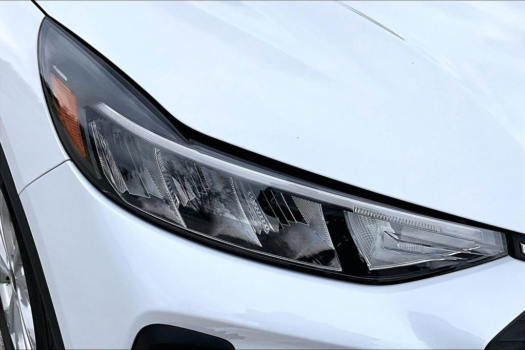 Used 2025 Ford Escape Active image 25