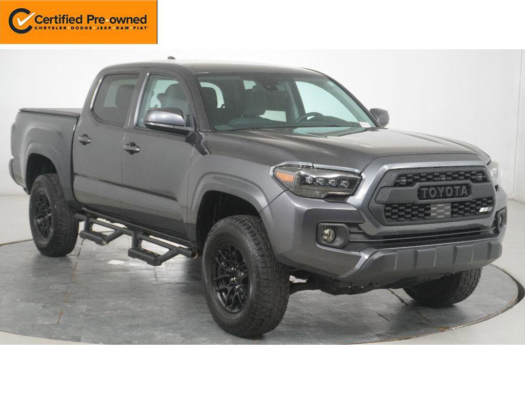 Used 2021 Toyota Tacoma SR image 1