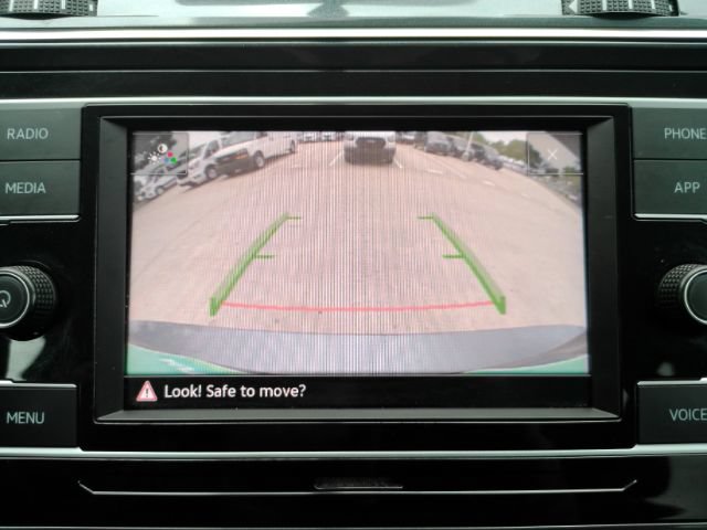 Used 2022 Volkswagen Tiguan S FWD image 11