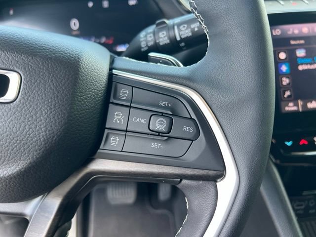 Used 2026 Jeep Grand Cherokee L Limited AWD/4WD image 15