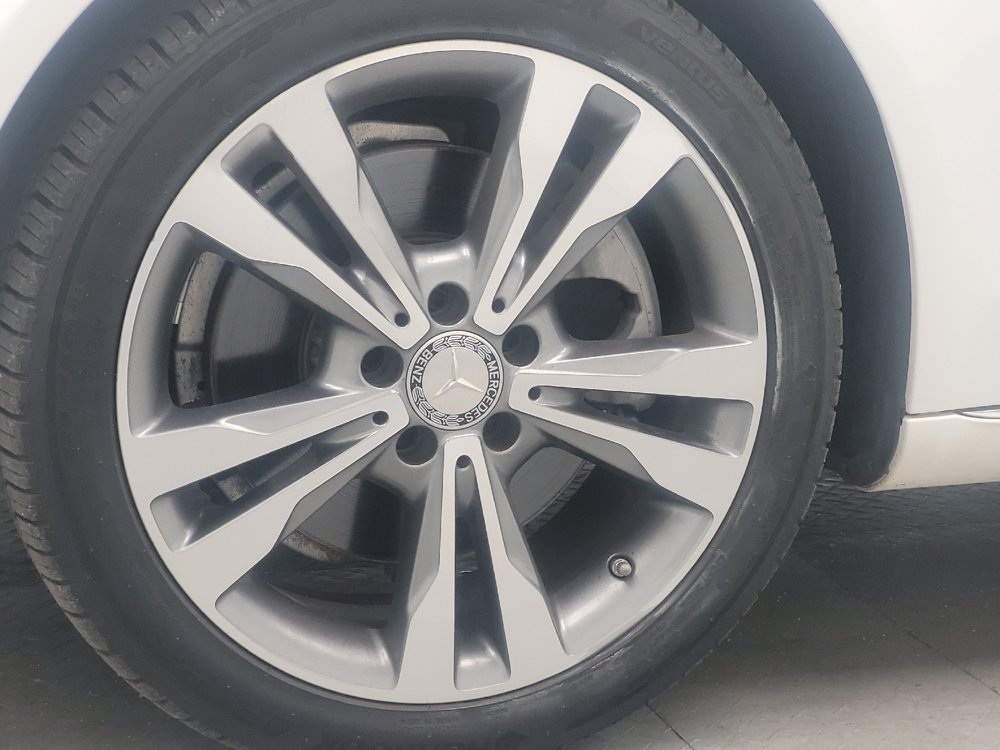 Used 2015 Mercedes-Benz C 300 4MATIC Sedan w/ Multimedia Package image 31