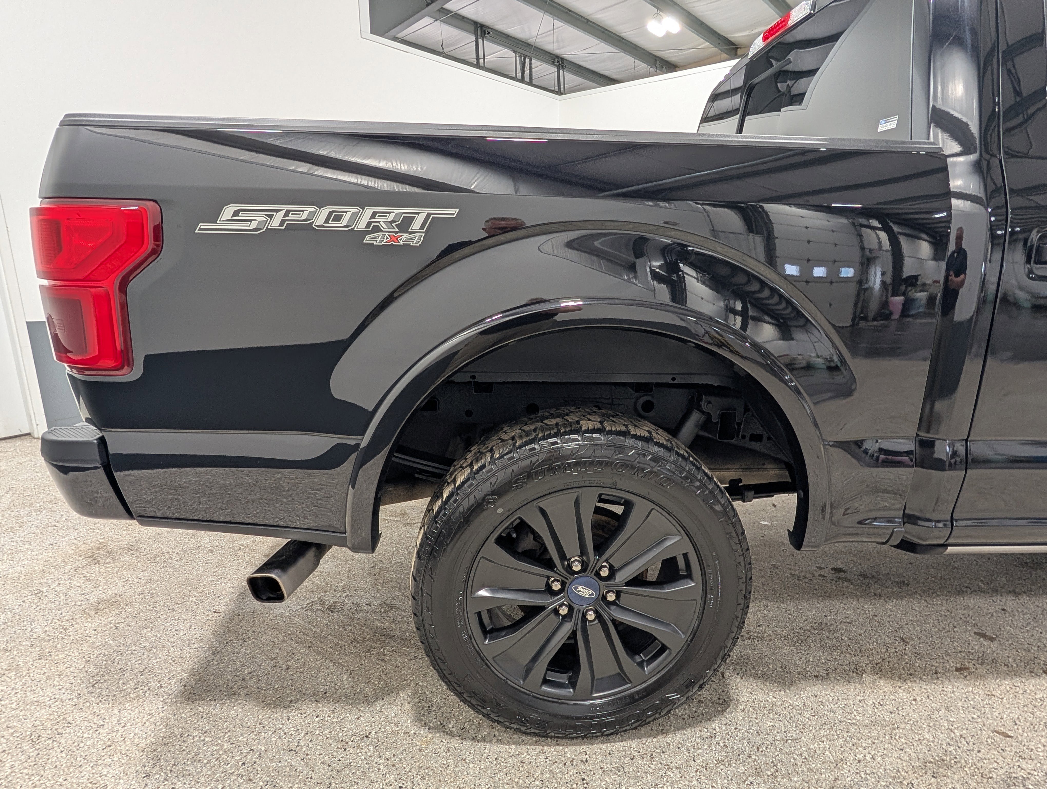 Used 2020 Ford F150 Lariat w/ Equipment Group 502A Luxury AWD/4WD image 10