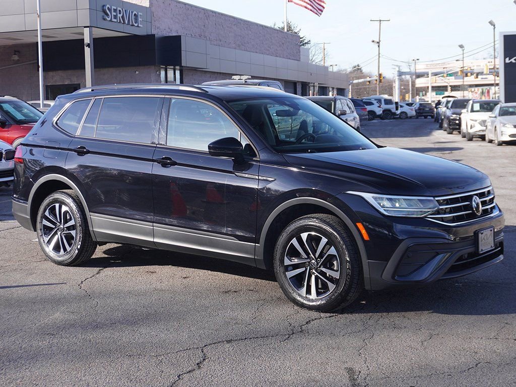 Used 2022 Volkswagen Tiguan S w/ IQ.Drive Package image 2