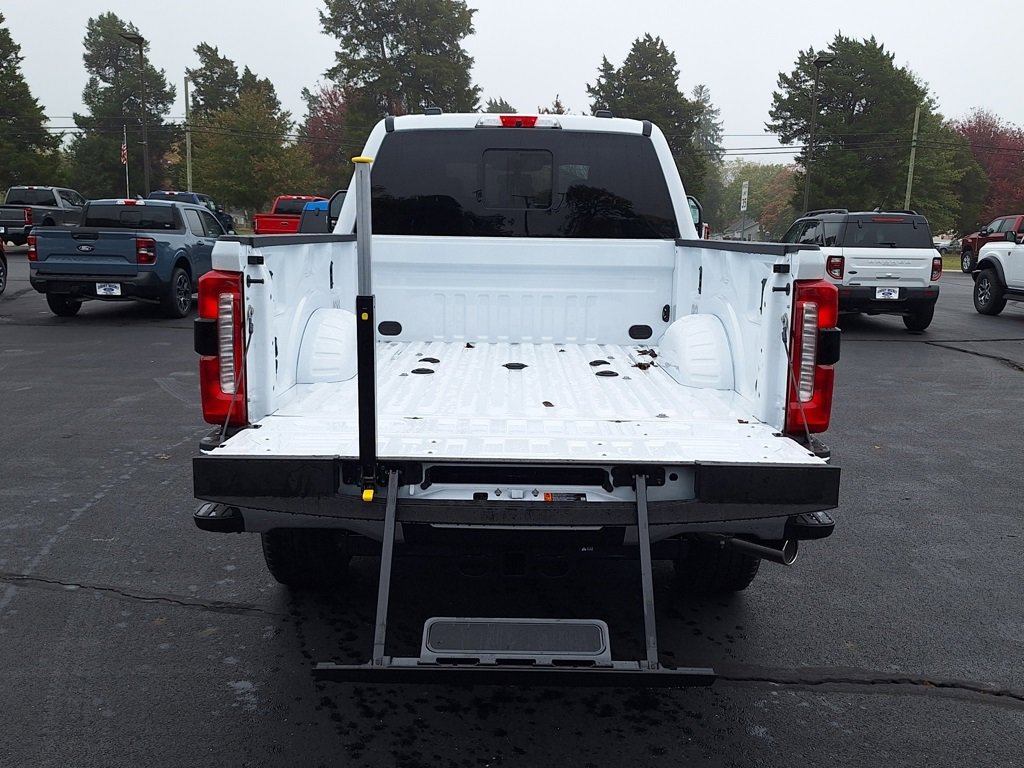 New 2026 Ford F350 Lariat image 29