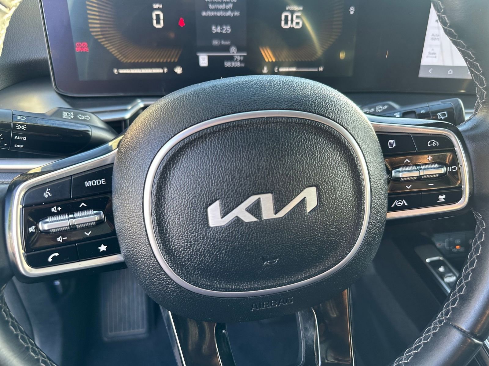 Used 2024 Kia Sorento S image 28