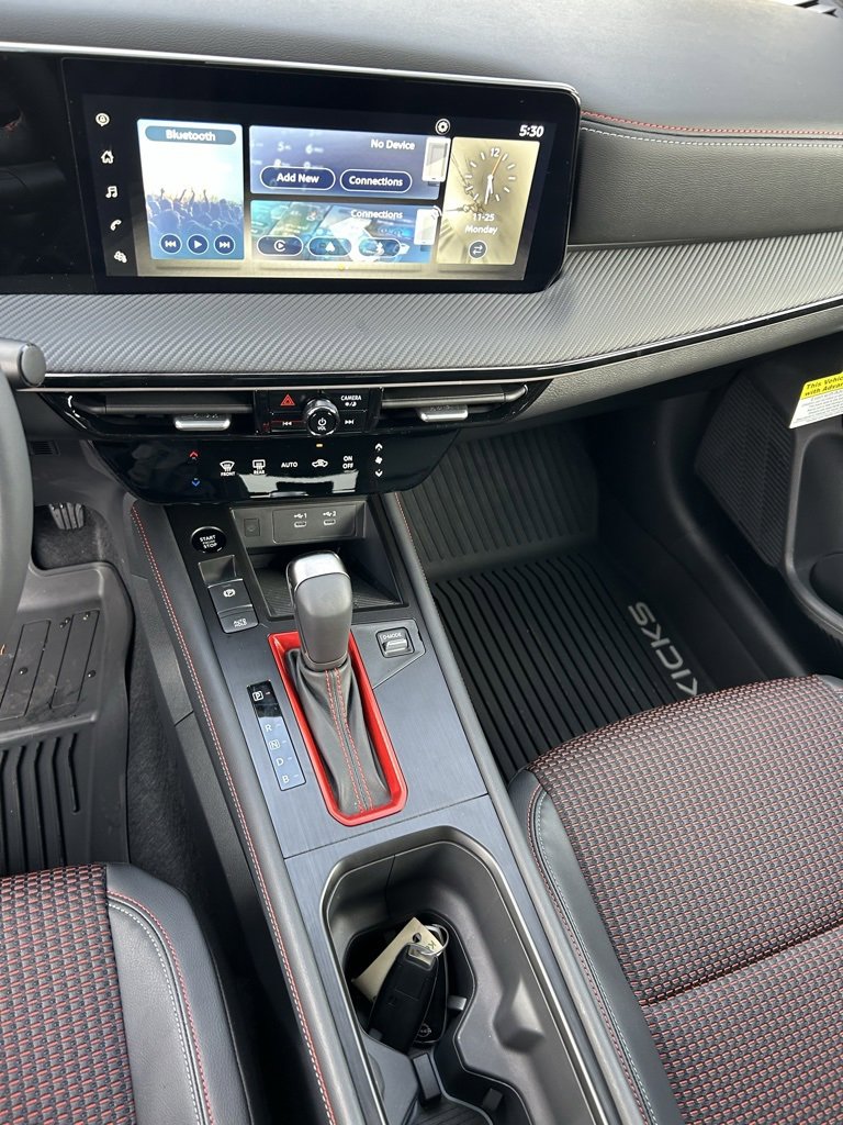 New 2025 Nissan Kicks SR w/ Illumination Package image 18